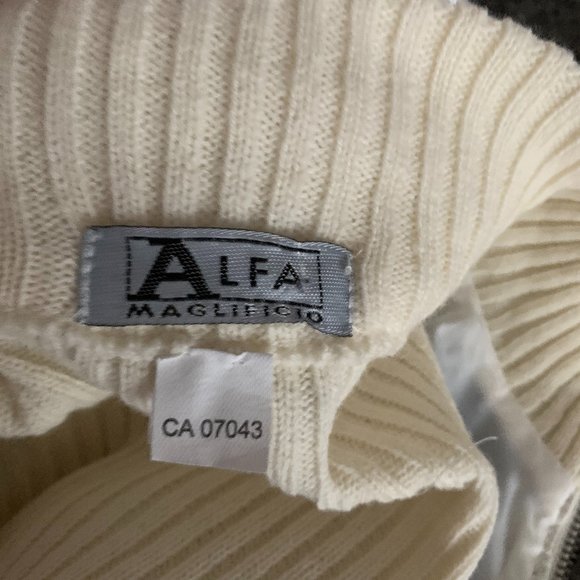 Alfa small suede look tan/black knit top - Picture 4 of 5